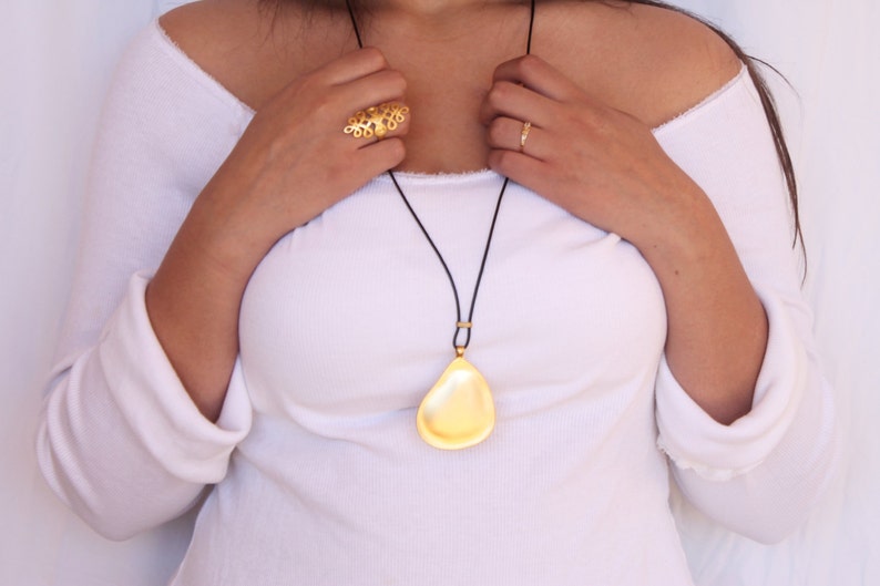 Leather Pendant Necklace Statement Necklace Gold Black Leather Necklace Leather/&Gold Long Pendant Necklace Leather Pendant Jewelry