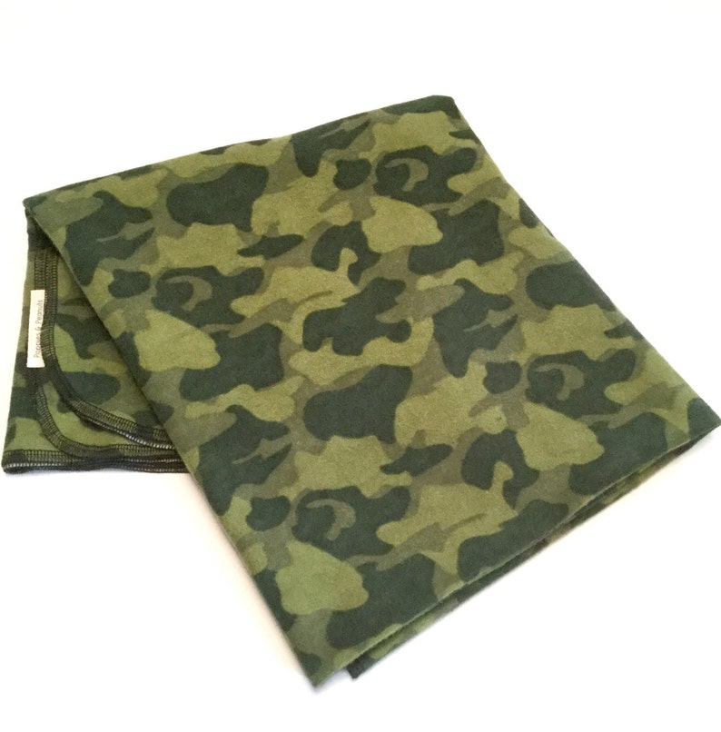 Camouflauge extra large soft flannel baby blanket toddler hunting army green infant camo