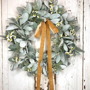 Year round lambs ear wreath with daisies for front door, farmhouse decor, wildflower wreath, Wreath with ribbon, cottagecore decor, mom gift
