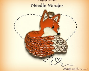 Red Fox Needle Minder / Enamel Fox / Magnetic Needle Minder / Needle Minder / Fox Needle Keeper / Fox Sewing Tool / Red Fox Needle Keeper