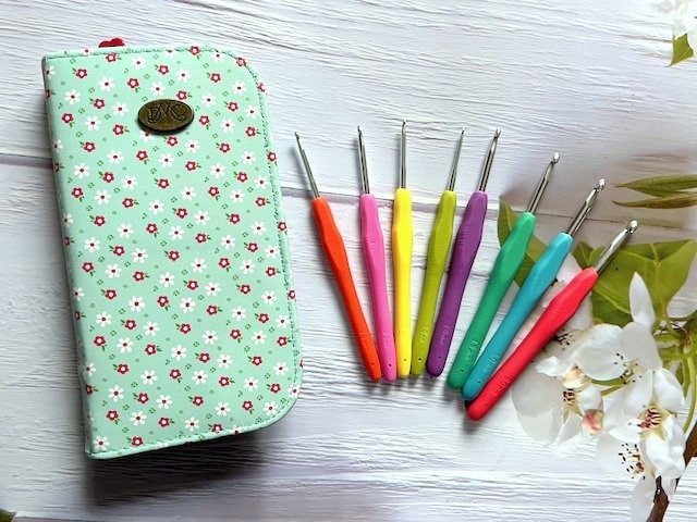 DMC Aqua Floral Crochet Set // 8 X Crochet Hooks Set // Beginners