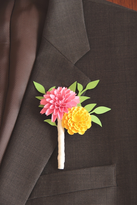 Boutonniere for Groom – a beautiful tradition - WoodFlowers.com