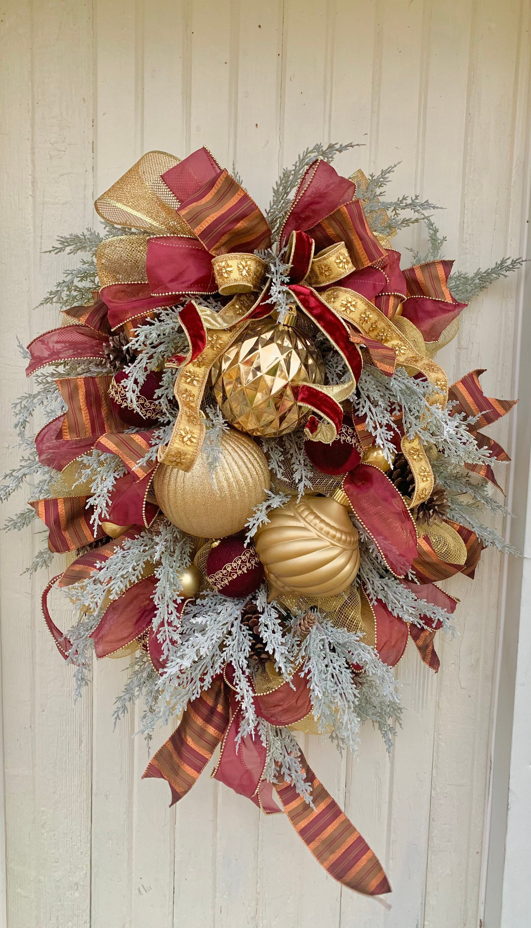 Burgundy and gold Christmas wreath elegant Christmas wreath | Etsy