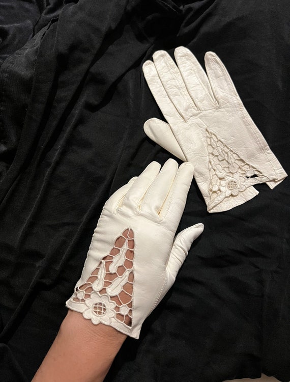1960s embroidered cut out white lid leather gloves - image 2