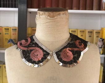 1930s or 40s sequins scslloped collar