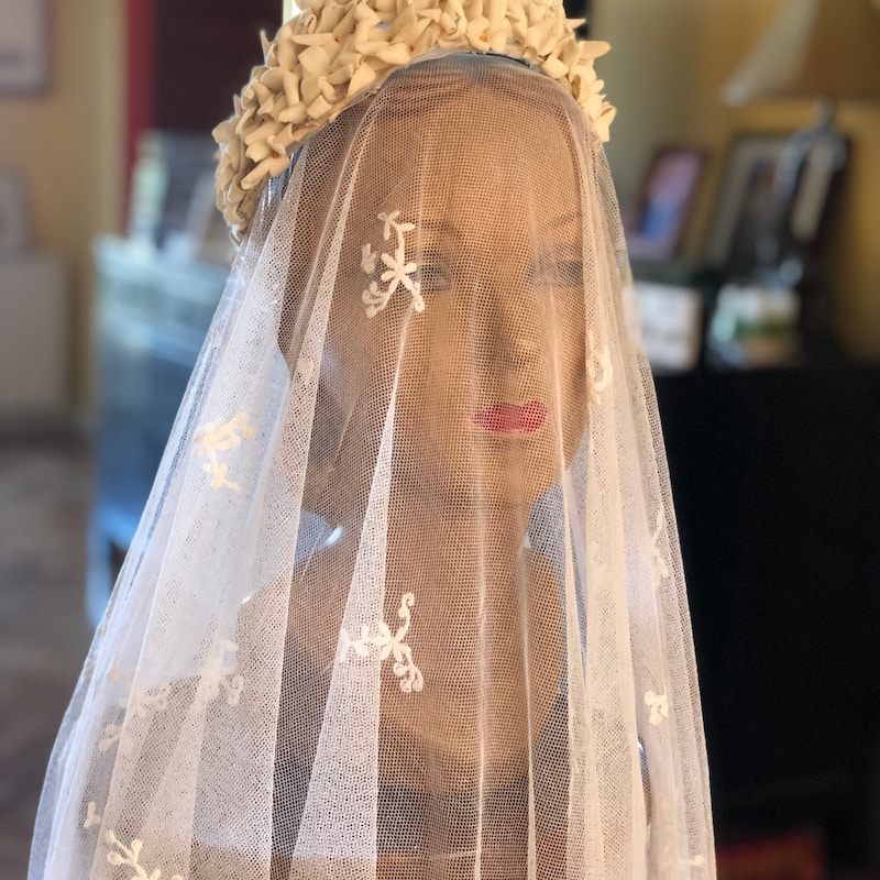 1930 headpiece