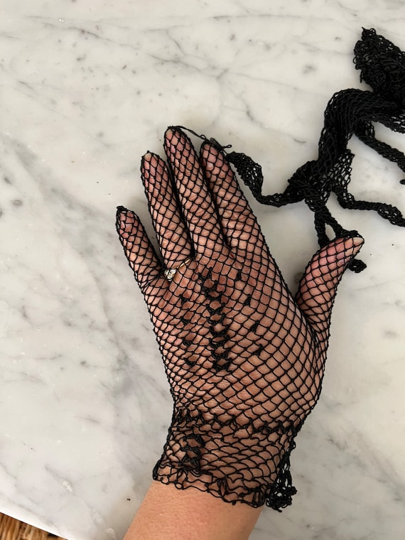 11 dées de Gants en dentelle en 2025 | gants en dentelle, mode, s'habller