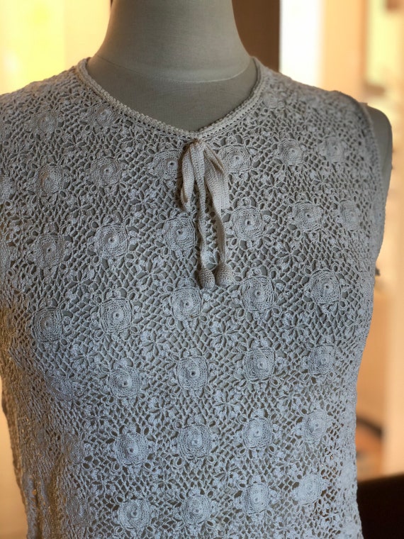 1960s hand crocheted shell top with bauble buttons - image 2