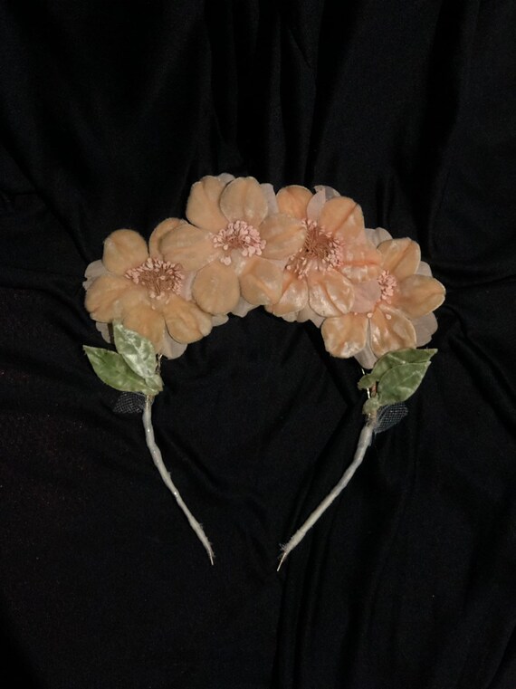 1930s velvet flower headpiece. - image 4