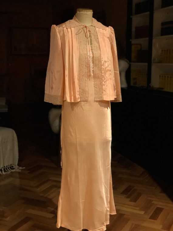 1940s satin and alencon lace nightgown with match… - image 2