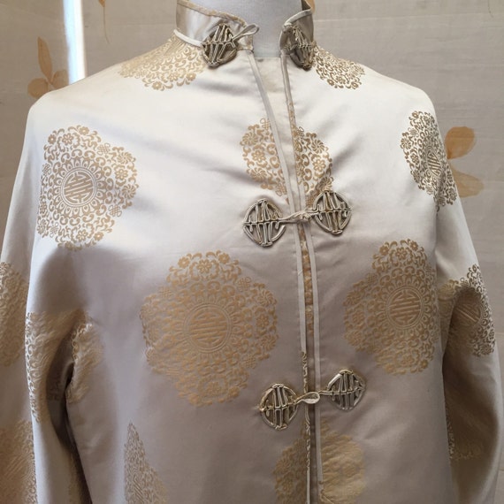 1940s vintage silk embossed evening kimono style j