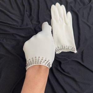 1950s rhinestone studded cropped gloves