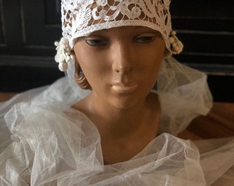Asymmetrical Cloche Flapper Hat Lace Antique Style Wrap  display picture 3