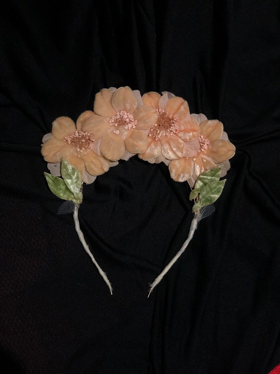 1930s velvet flower headpiece. - image 7