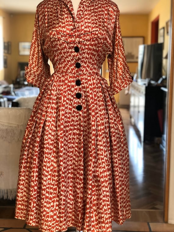 1940s silk fit and flare novelty print dress with… - image 1