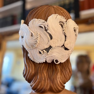 1950s ribbon swirl headpiece