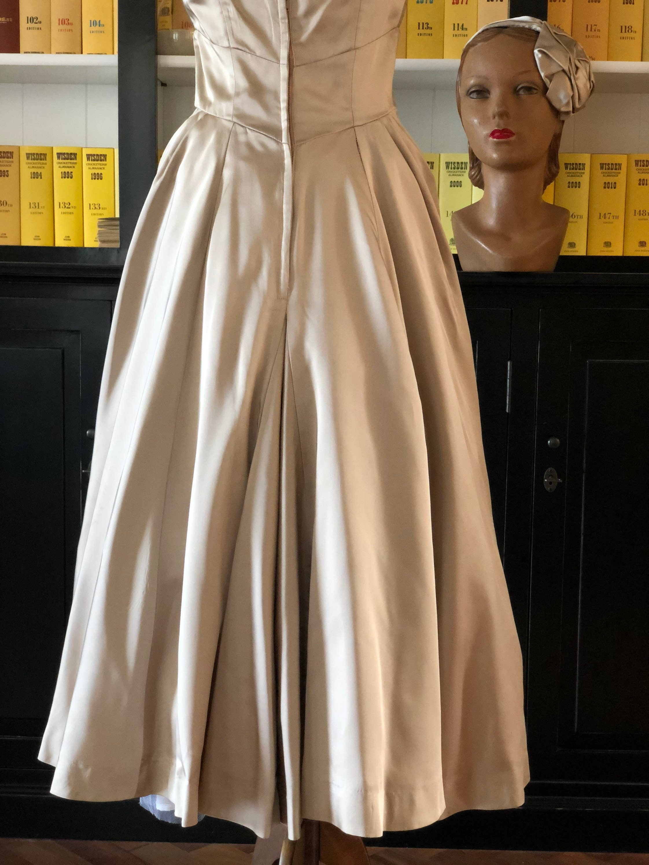 fred silk dresses Vintage Fred Perlberg Peach Tulle and Satin Prom Dress Ragstock