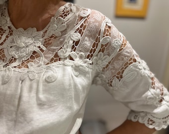 Museum quality circa 1919 embroidered linen and lace dress