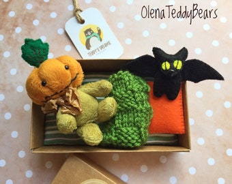 Pumpkin plush toy, small Halloween gift, pocket toy, plush toy in matchbox, miniature monster, travel play set