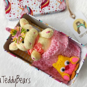 Einhorn Plüsch, Mini Stofftier in Streichholzschachtel, Plüschtier in Box, Mini Reisespielset, niedliches Taschenspielzeug