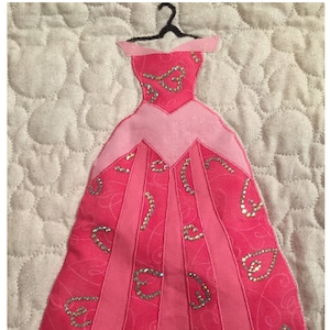 Princess Aurora Dress Applique Pattern - Inspired by Sleeping Beauty