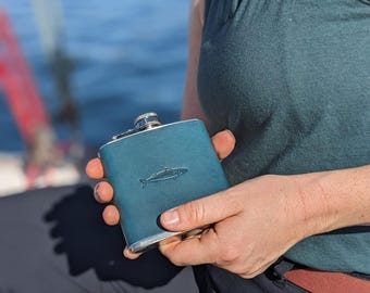 Handgefertigter Fisch-Flachmann – Geschenkidee für Angler, Fliegenfischer, Bootsfahrer und Outdoor-Abenteurer / Geschenk für Männer