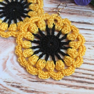 130. ONE Crochet Earrings Pattern, Crochet earring pattern, PDF File - Crochet sunflower earrings,  easy pattern, crochet earrings tutorial