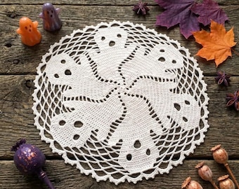 Spooky Ghost Halloween Doily – Crochet Halloween Decor