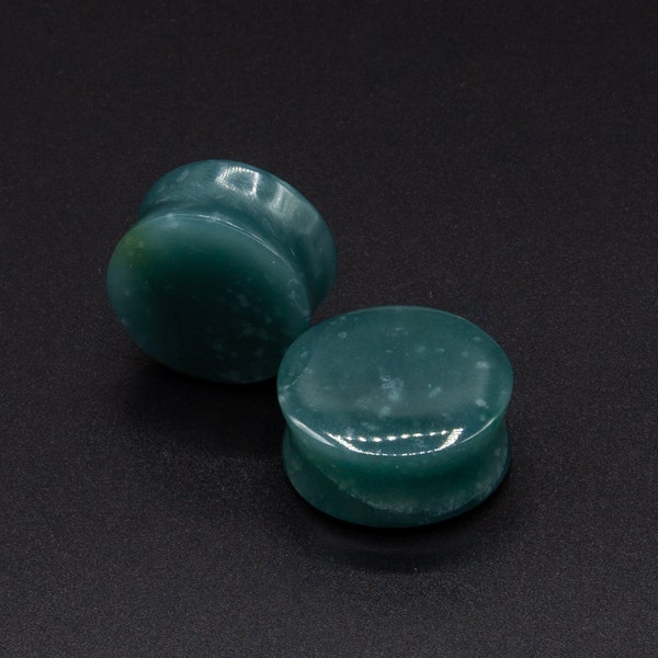 Jade Plugs, Jade Stone Plugs, Guatemalan Jade, Tuneles y Plugs, Verde Oscuro - De  6mm (2g) a 25mm (1 inch) - PAR | Organika tribal