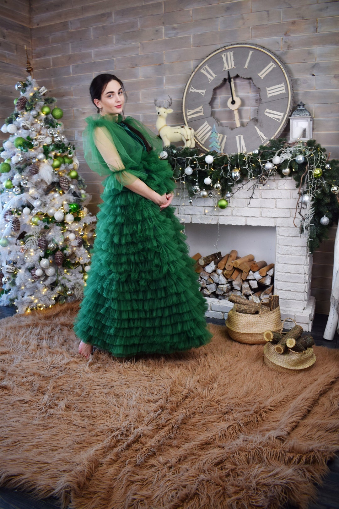 Long green Maternity gown, Maternity dress for Photo shoot, Baby shower dress, Photo session, Maternity photo, Photo shoot pregnancy Long green Maternity gown, Maternity dress for Photo shoot, Baby shower dress, Photo session, Maternity photo, Photo shoot pregnancy