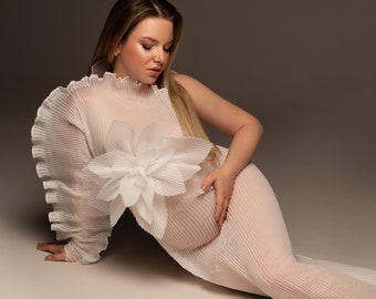 Maternity dress for photo shoot, Ivory maternity gown, Organza maternity dress, Tulle pregnancy dress