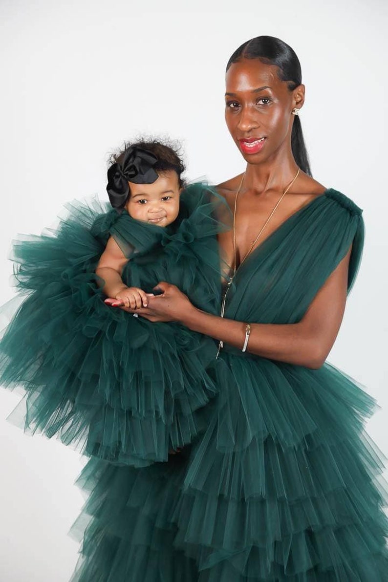 Green mother daughter matching dress, Mommy and me dresses, 1st birthday dresses, Mommy and daughter dresses, Photo shoot dresses image 7