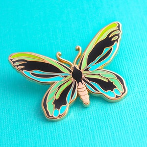 Queen Alexandra's Birdwing Pin image 2