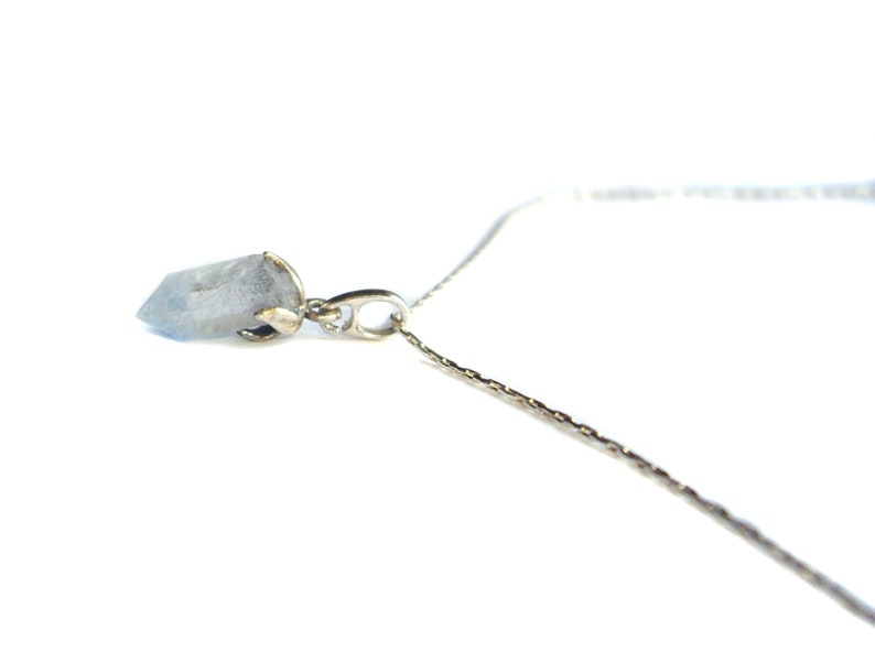 Crystal necklace Quartz necklace Dainty necklace Natural stone necklace Everyday necklace Sterling silver necklace Gift for women Mom gift