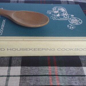 The Good Housekeeping Cookbook 1963 Hard Cover Edited by Dorothy B. Marsh image 2