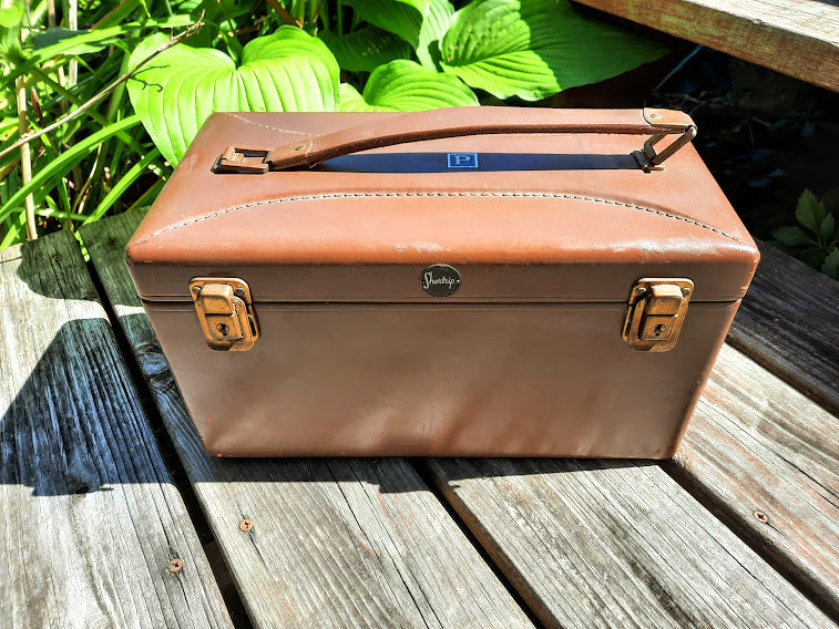 Vintage Luggage SHORTRIP Toiletries Case 1950's Era Brown Carry on