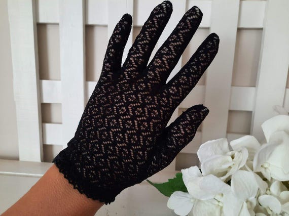 Three Par 1950's Woman's Dress Gloves | Etsy | Dress gloves, 1950