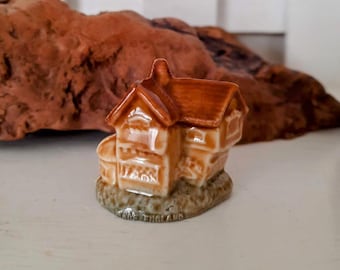 Vintage Wade Pottery Miniature Animals Nursery Rhyme Figurines Red Rose Tea Porcelain Figurines Wade Whimsies England Sold Separately