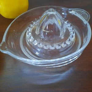 Vintage Hand Juicer Clear Glass Orange Squeezer Lemon Reamer 2 Styles Sold Separately