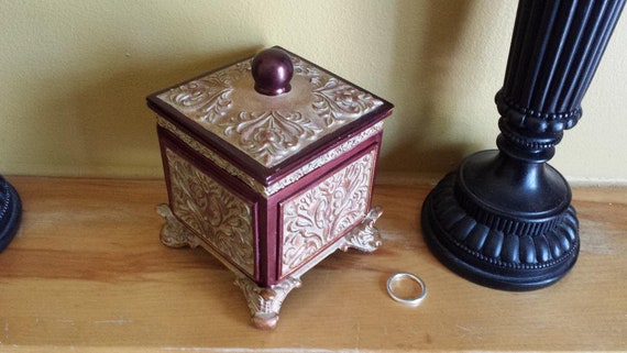 Vintage Decorative Box Gold and Red Flourishing D… - image 5
