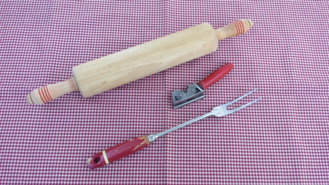 VINTAGE GS GIR SCOUTS RED ROLIT Rolling Knife Sharpener Sharpening