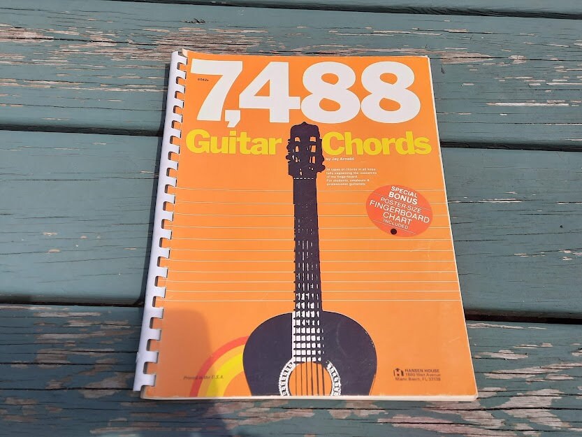 7,488 Guitar Chords by Jay Arnold 1981 34 Types of Chords in