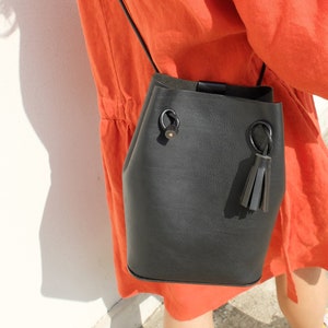 Leder-Eimer-Tasche, Mini-Eimer-Tasche, Eimer Crossbody bag_ schwarz echtes Leder