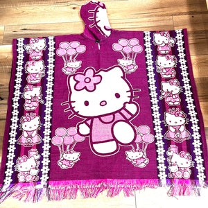 Hello Kitty Poncho Alpaca Blend image 6