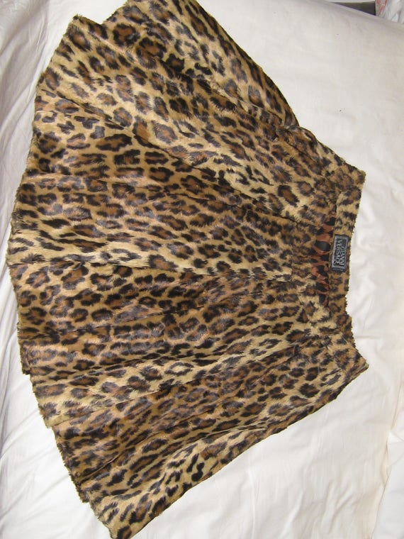 Gianni Versace Couture Leopard Print Pleated Skir