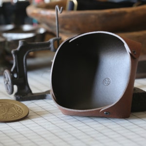Leather valet tray, Handmade Leather Table Tray, High quality ltalian leather tray, Leather tray