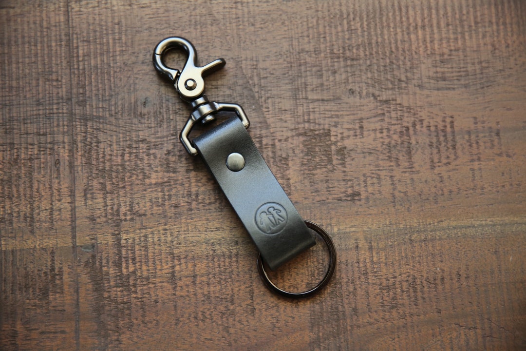 Men's Keychains & Lanyards - Luxury Designer Key Holders