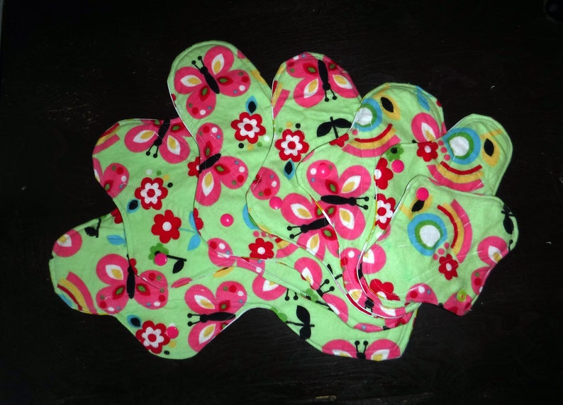Sampling set mama cloth pads, one of each exept postpartum image 5