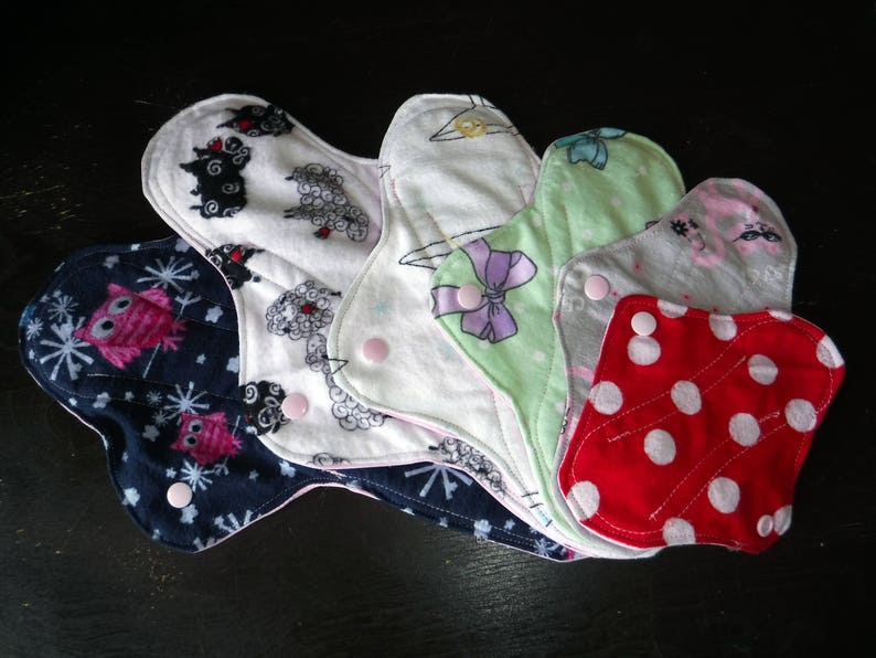 Sampling set mama cloth pads, one of each exept postpartum image 2