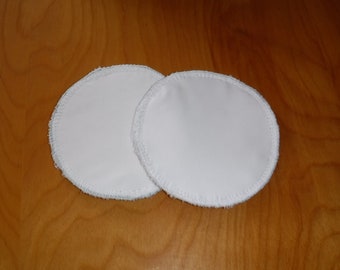 A pair of 5 inches diameter nursing pads